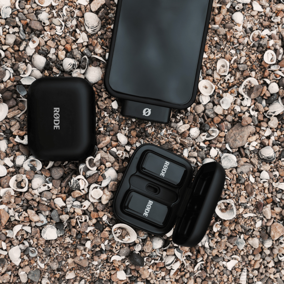 RØDE Wireless Micro – Ultra-Compact Dual Wireless Microphone System for Smartphones (USB-C)